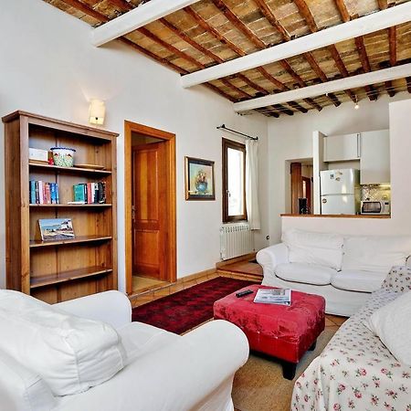 Apartmán Lungaretta 97 Řím Exteriér fotografie